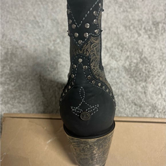 Double D Ranch Black and Silver Heeled Boots - Picture 6 of 12
